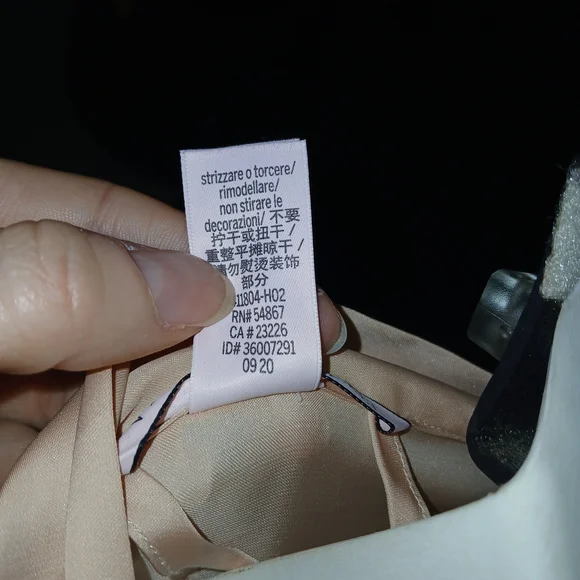 Victoria's Secret Georgette Satin Robe with Sequin Bow Gorgeous - Picture 11 of 16